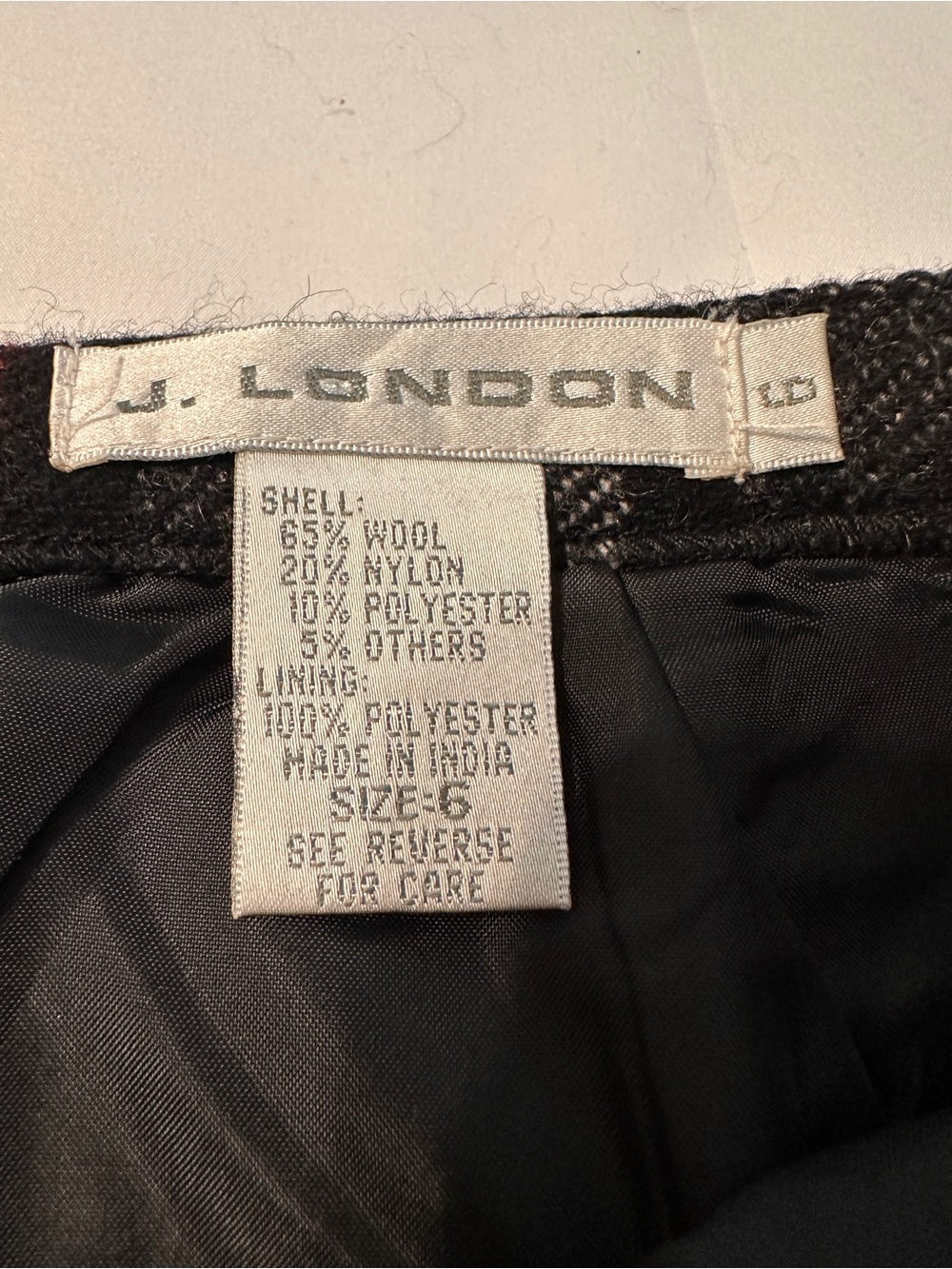 VINTAGE J. London Plaid Maxi Wool Blend Skirt in Black, Gray & Red - Picture 4 of 9